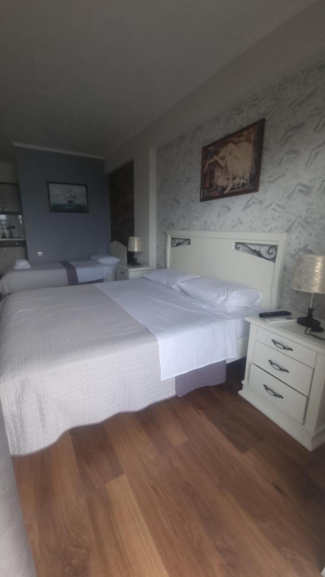 Klironomi Hotel
